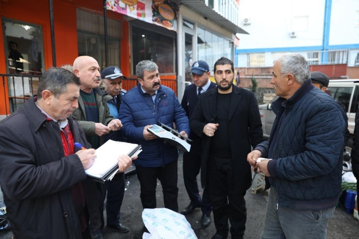 Halk pazarlarında etiket ve terazi denetimi
