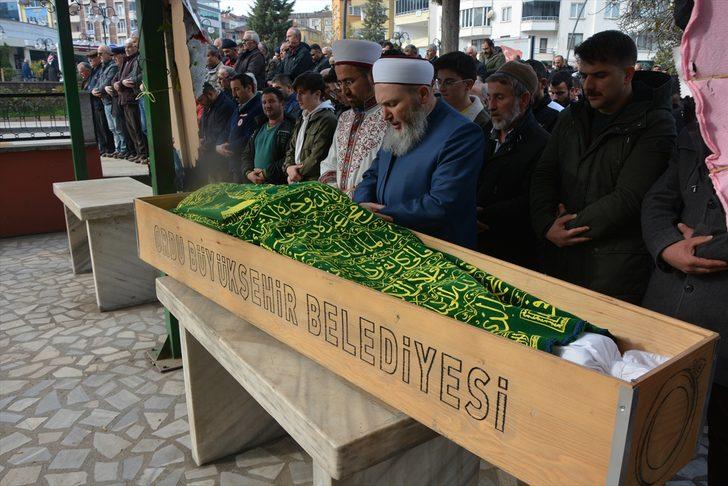 Uçakta rahatsızlanan üniversite öğrencisi hayatını kaybetti G3