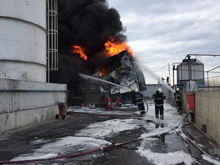 Kocaeli’de korkutan yangın! Bir anda alev aldı G4