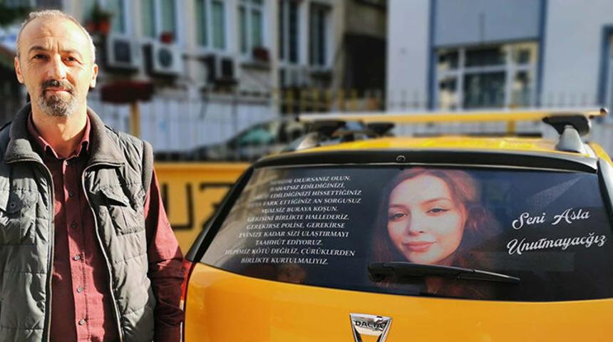 Takside yazanları g&ouml;ren g&ouml;zyaşlarını tutamıyor!