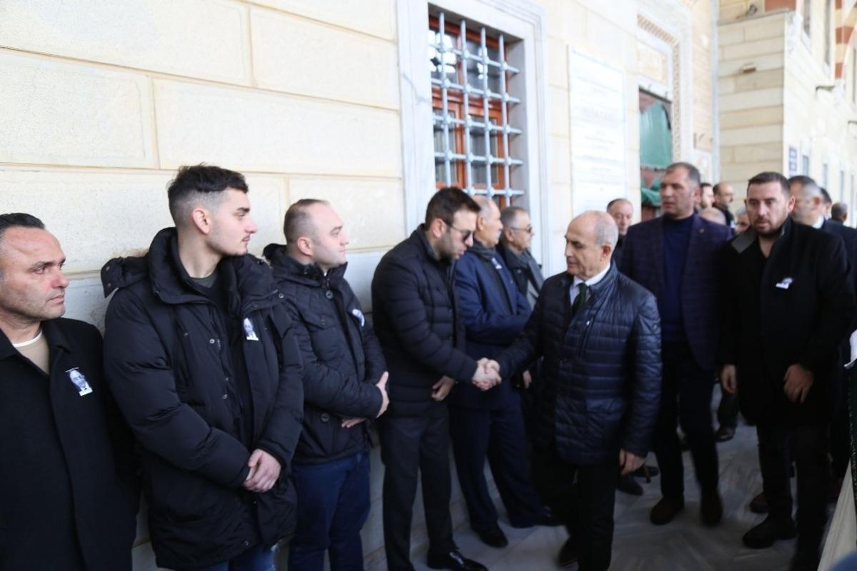 Başkan Akg&uuml;n, Paşaoğlu ailesinin acısını paylaştı