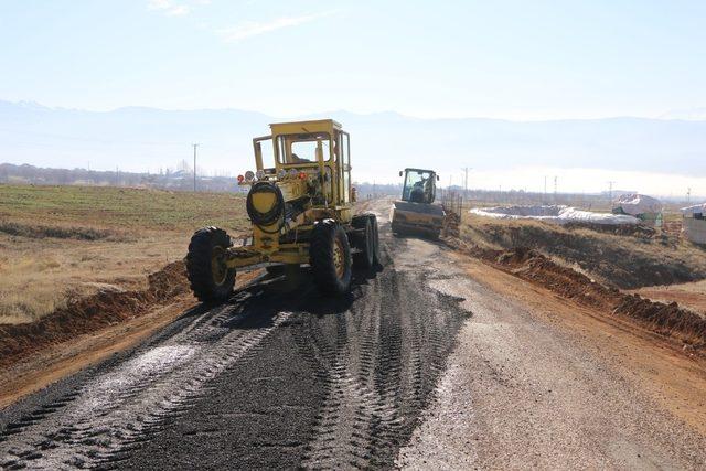 Şehit Sekin’in kabrinin yolu yenilendi