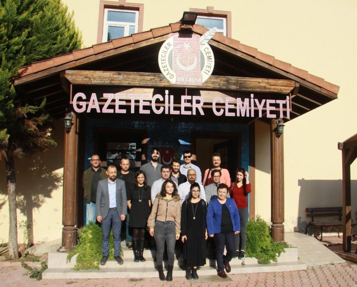 AGC&rsquo;de yerel medyanın sorunları ele alındı