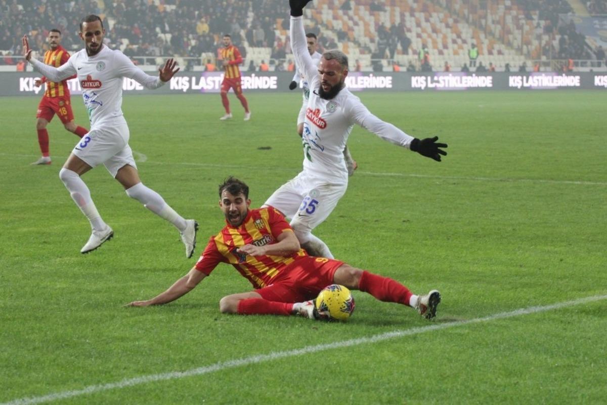 &Ouml;ZET | Yeni Malatyaspor: 0 - &Ccedil;aykur Rizespor: 2 ma&ccedil; sonucu