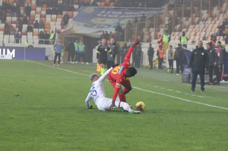 ÖZET | Yeni Malatyaspor: 0 - Çaykur Rizespor: 2 maç sonucu G3