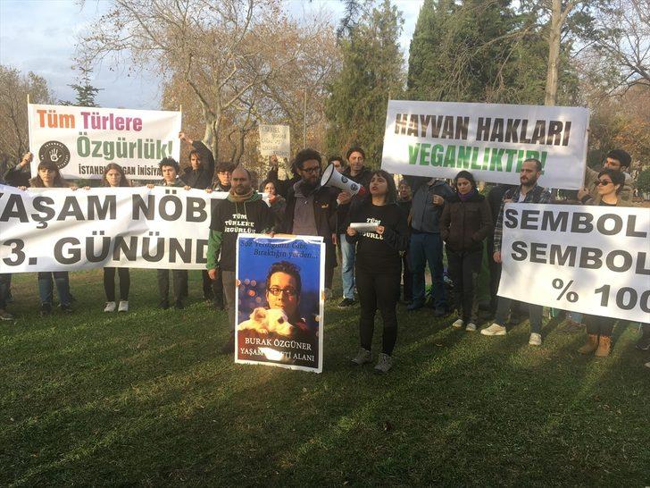 Hayvanseverlerin fayton protestosu İBB karşısındaki parkta sürüyor G3