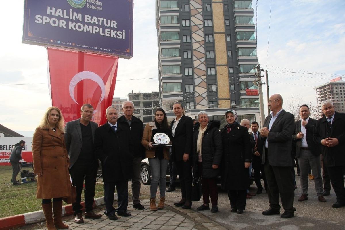 İlkadım&rsquo;dan Halim Batur&rsquo;a vefa