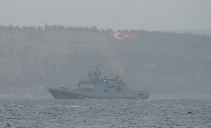 Rus savaş gemisi Admiral Essen, Çanakkale Boğazı’ndan geçti G3