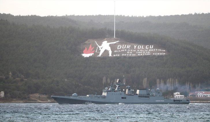 Rus askeri gemisi Çanakkale Boğazı'ndan geçti G4
