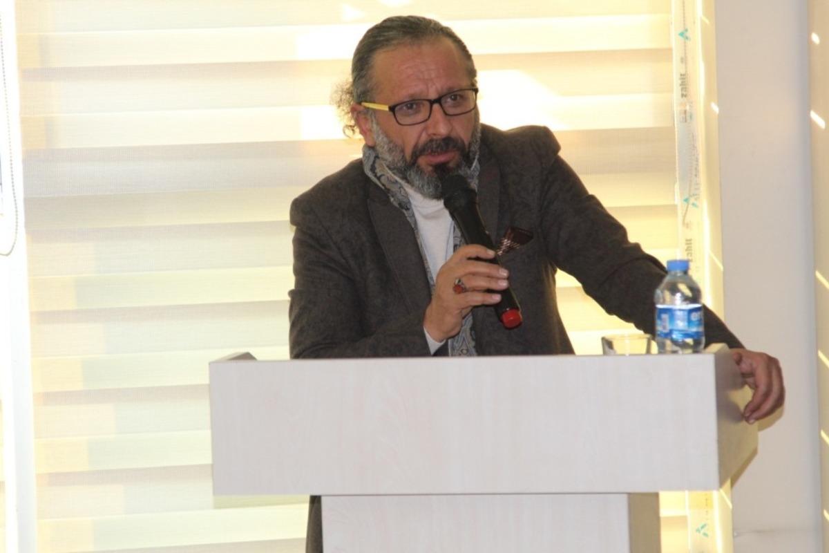 Yazar Sinan Yağmur, Y&uuml;ksekova&rsquo;da sevenleri ile buluştu