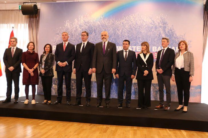 Batı Balkan ülkelerinin liderleri Arnavutluk'ta bir araya geldi G1