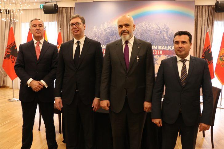 Batı Balkan ülkelerinin liderleri Arnavutluk'ta bir araya geldi G3
