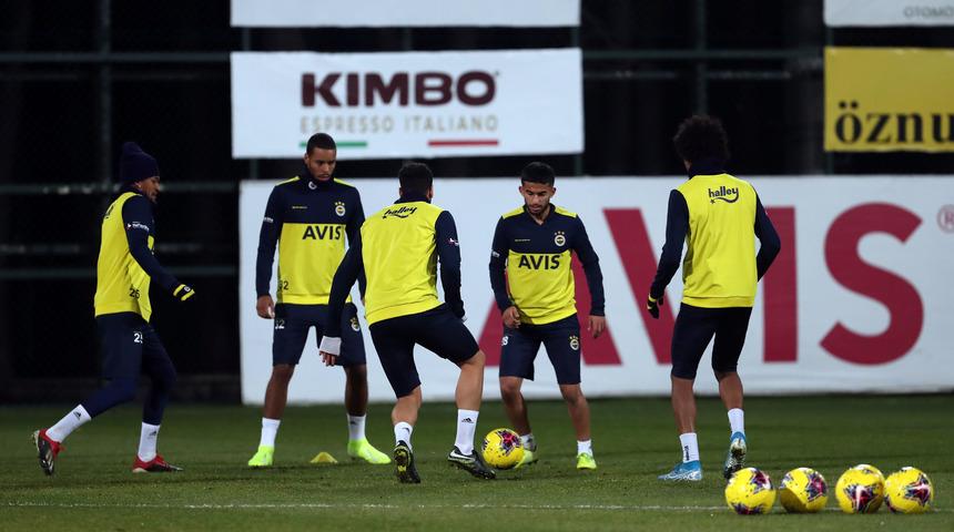 Derbi öncesi Fenerbahçe'de son durum!