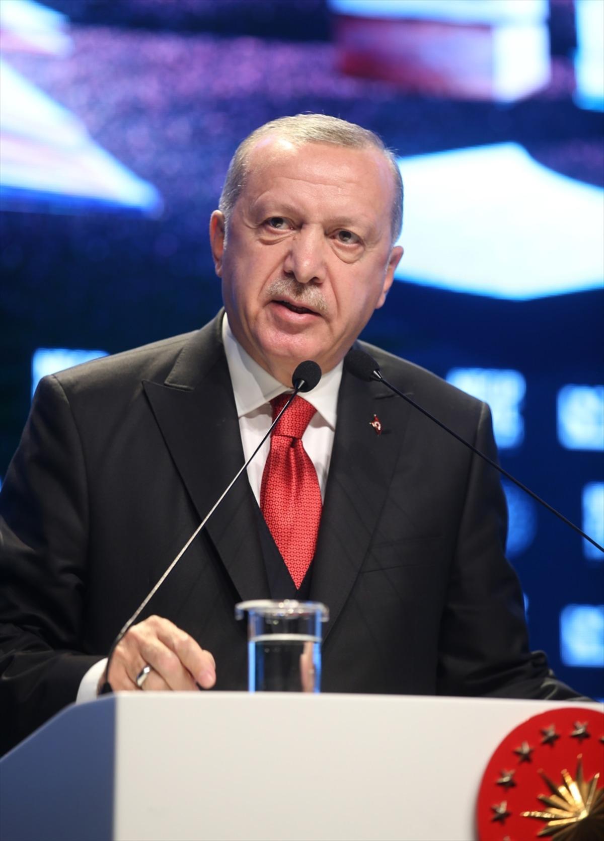Cumhurbaşkanı Erdoğan, 2019 Necip Fazıl &Ouml;d&uuml;lleri T&ouml;reni'nde konuştu: (3)