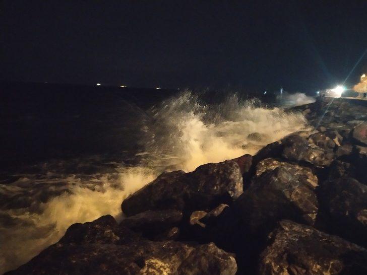 İstanbul’da şiddetli lodos deniz trafiğini vurdu! İptaller peş peşe geldi! G3