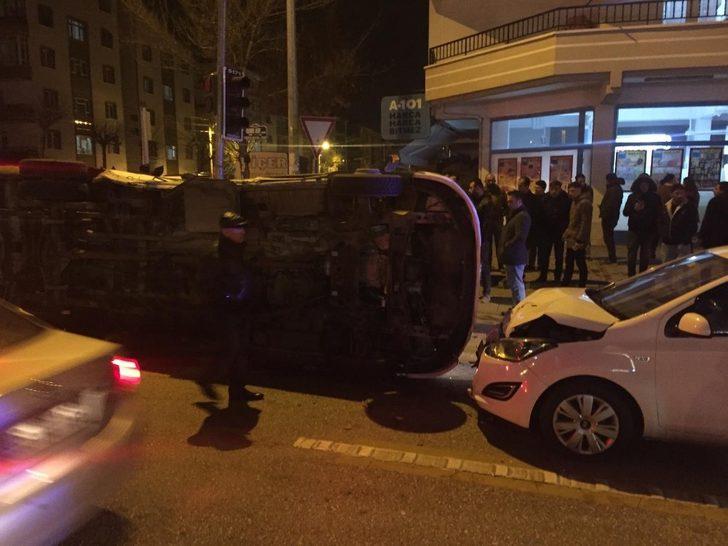 Başkent’te servis ile yolcu otobüsü çarpıştı: Yaralılar var! G5