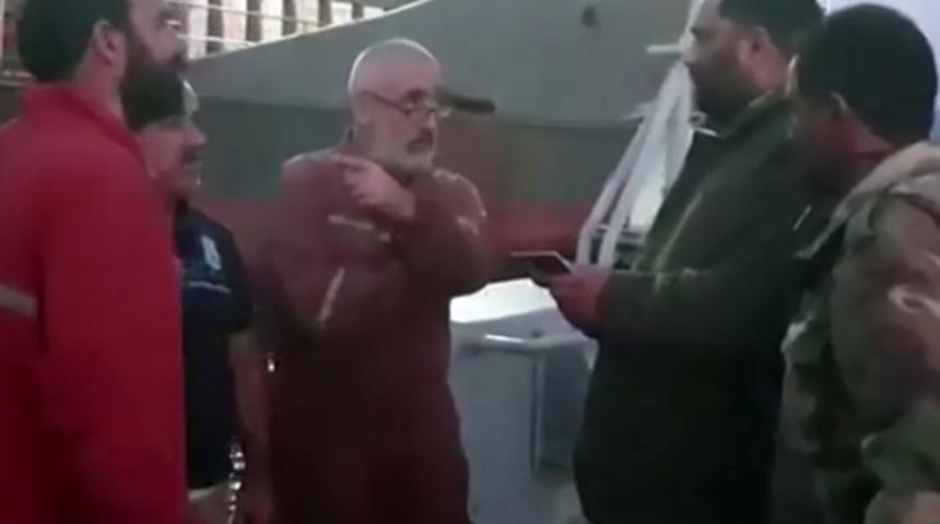 Kriz &ccedil;ıkartacak gelişme! T&uuml;rk m&uuml;rettebatlı gemiyi alıkoydular