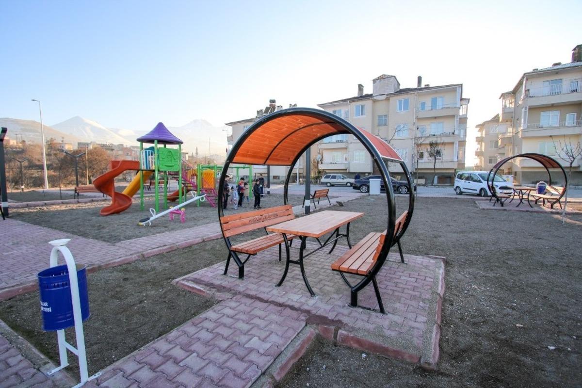 Hacılar&rsquo;da yeşil alanlar artıyor