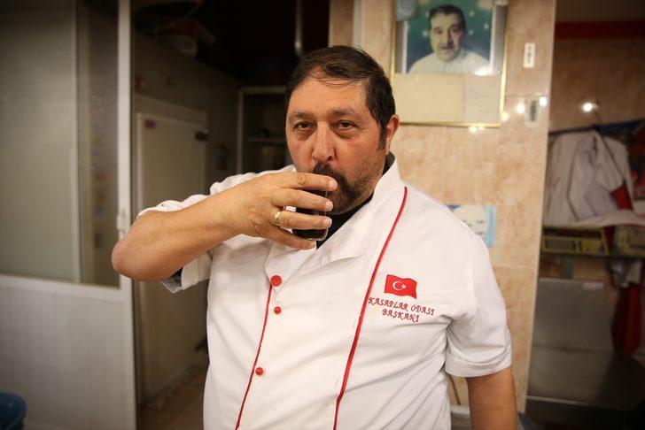 Gülerken içtiği çay az daha öldürüyordu G2