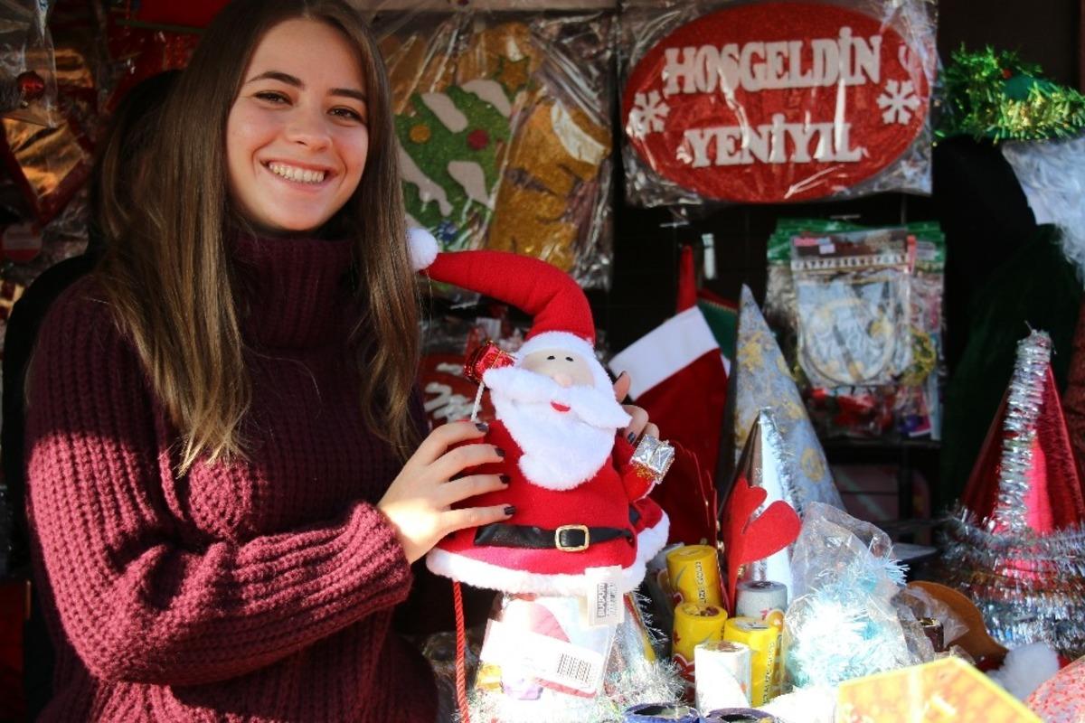 Antalyalılar 2020&rsquo;yi Yılbaşı Festivali ile karşılıyor