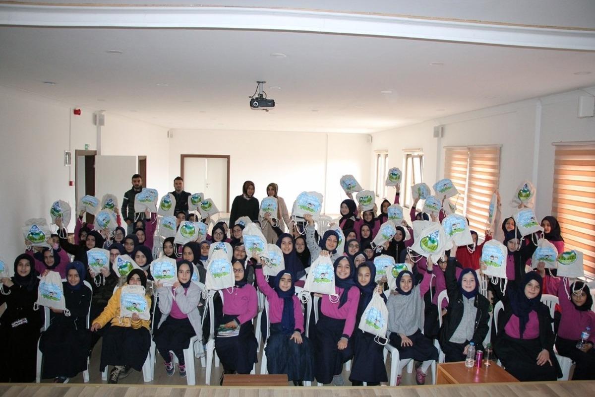 Bilin&ccedil;li Su Kullanımı Eğitimleri s&uuml;r&uuml;yor