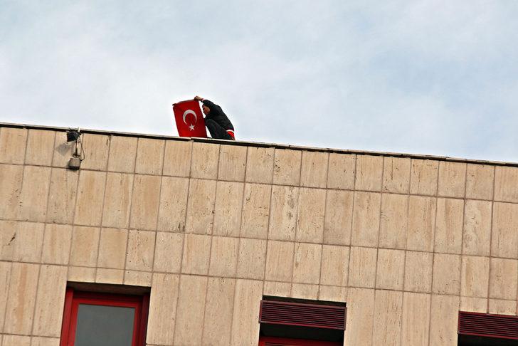 Samsun'da askerliğinin bitmesini istemeyen er intihara kalkıştı G2