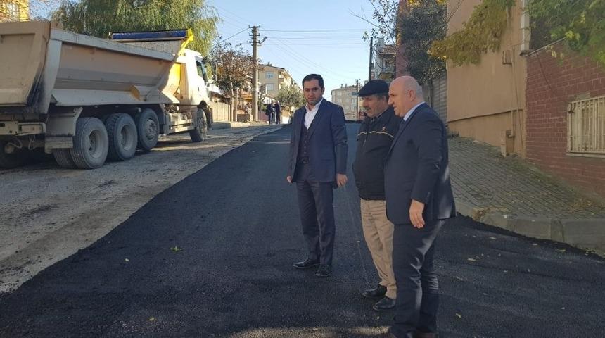 Başkan Bıyık asfalt &ccedil;alışmalarını inceledi
