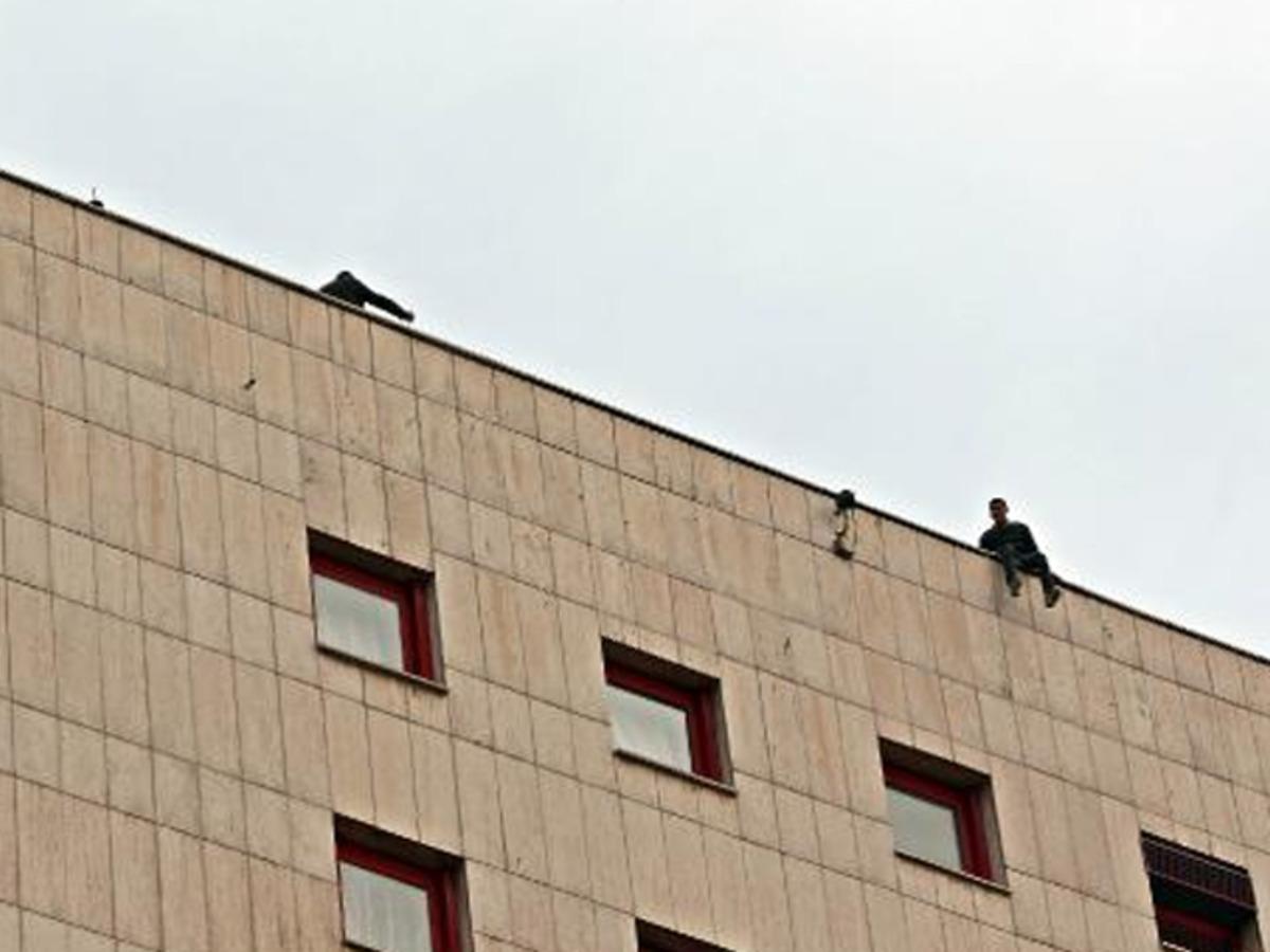 Samsun'da askerliğinin bitmesini istemeyen er intihara kalkıştı