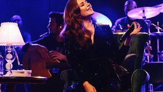 Merve Özbey düğünü erteledi! 