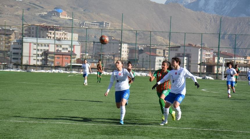 Kadınlar 1. Lig: Hakkarig&uuml;c&uuml;: 4 - Amedspor: 3