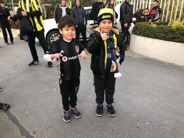 Fenerbahçe taraftarı Samandıra’da toplandı