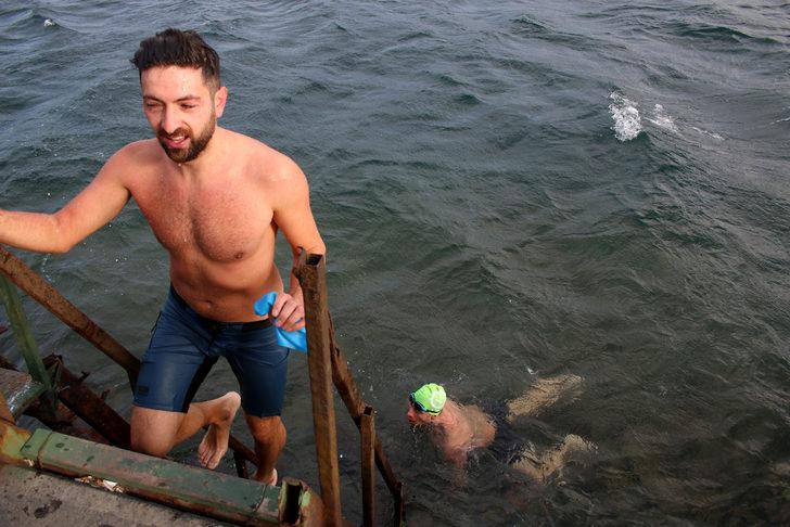 Aralık ayında şaşırtan görüntü! İstanbul Boğazı'nda... G3