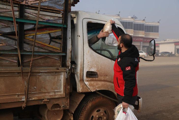 Suriye'den Türkiye sınırına göç edenlerin sayısı 25 bin oldu (3) G4