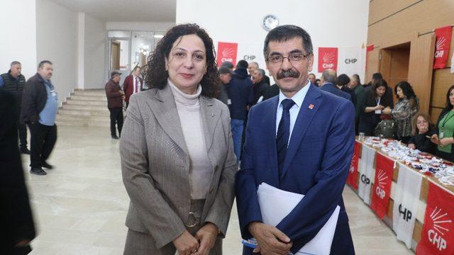 CHP’de gergin kongre