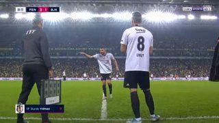 Burak Yılmaz'dan Fenerbahçe-Beşiktaş derbisinde hakem Alper Ulusoy'a şok tepki: Sen gir oyuna