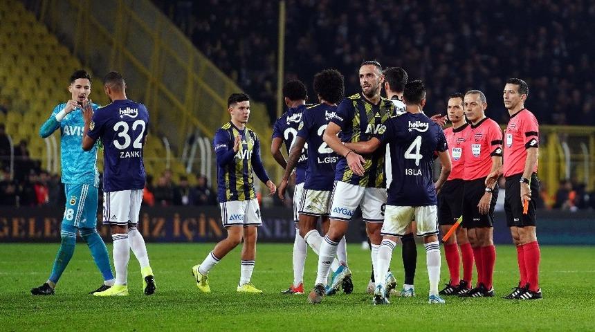 Fenerbah&ccedil;e&rsquo;de 9 futbolcu ilk kez derbide