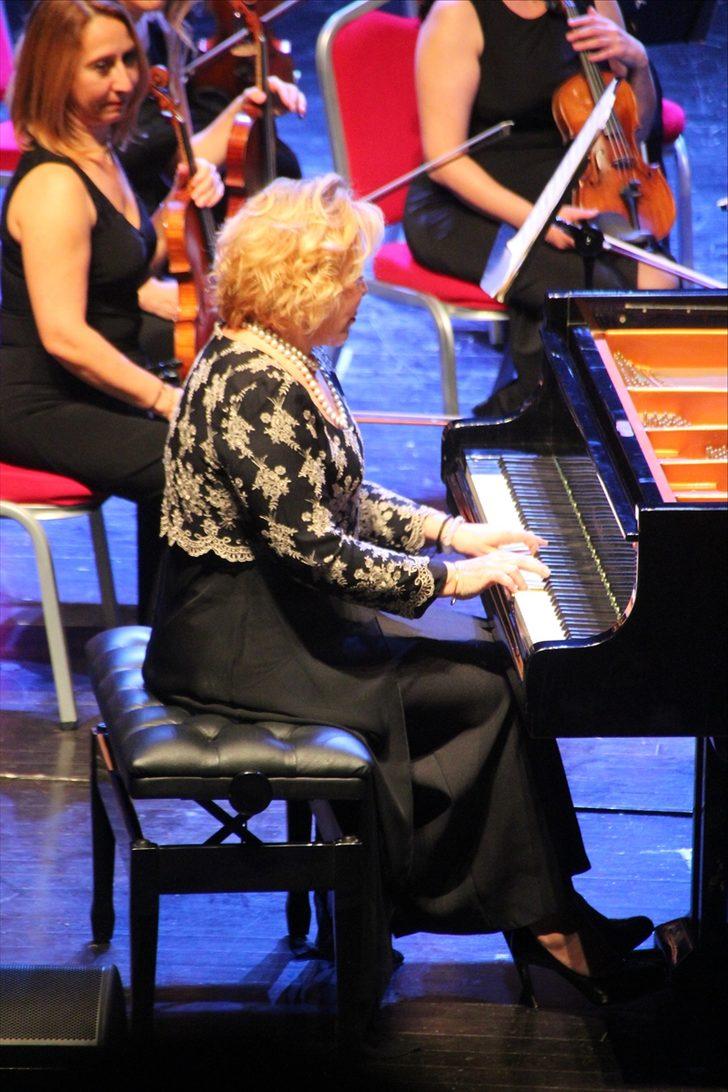 Tekirdağ'da "Gülsin Onay Piyano Günleri" başladı G1