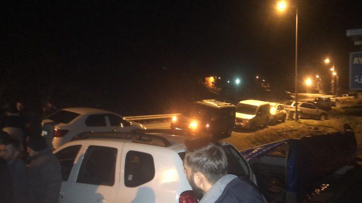 Uzungöl'de gergin gece! Vatandaşlar yolları barikatlarla kapattı! G4