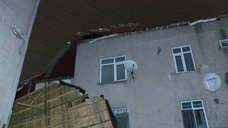 Sesi duyan dışarı fırladı! Lodos çatıyı duvarla birlikte söküp attı! G4