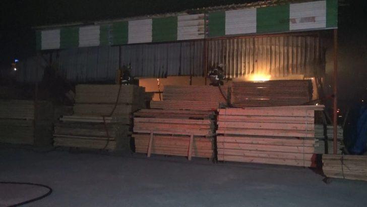 Bursa'da 3 fabrikayı küle döndüren yangın! G5
