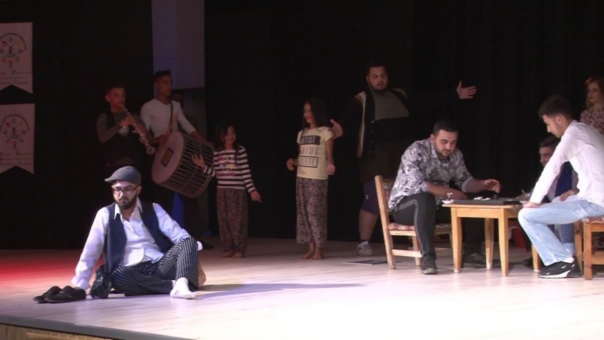 Acıyı dansla harmanlayarak, roman soykırımını anlatıyorlar