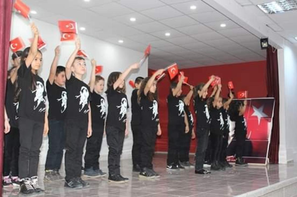 Mucur İl&ccedil;esinde Atat&uuml;rk&rsquo;&uuml;n il&ccedil;eye gelişinin 100. yılı etkinliklerle kutlandı