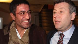 Hakan kadına benziyor mu?
