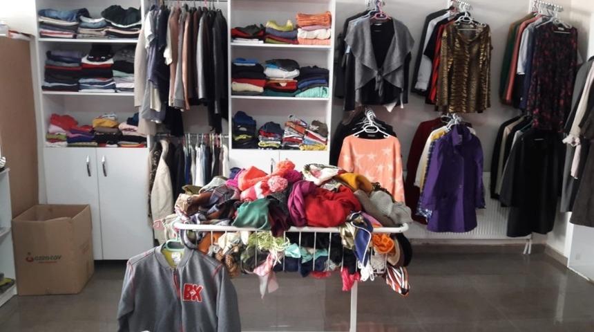 Turgutlu Belediyesinden kıyafet yardımı kampanyası