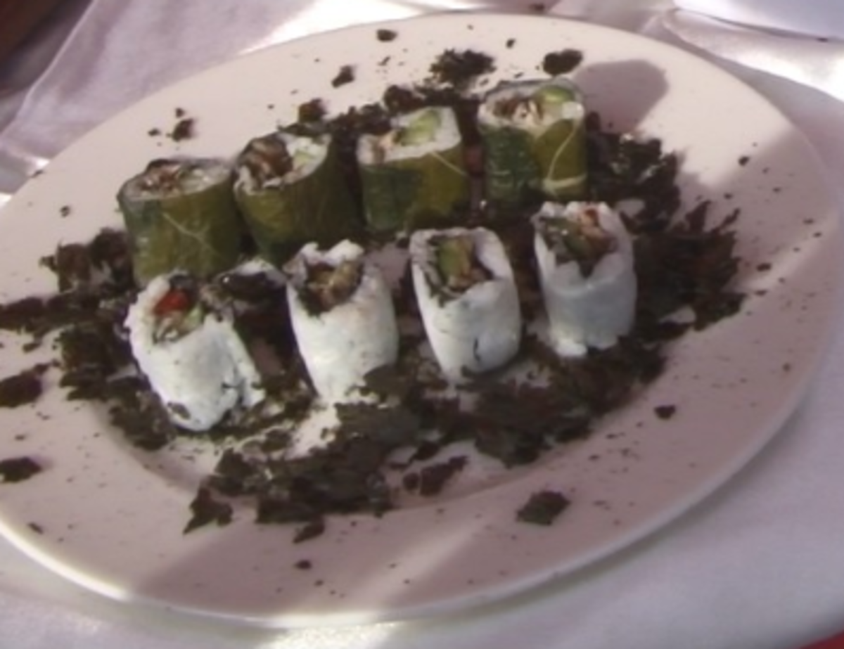 5. Hamsi Festivali'nde renkli g&ouml;r&uuml;nt&uuml;ler: Bu da hamsi suşi