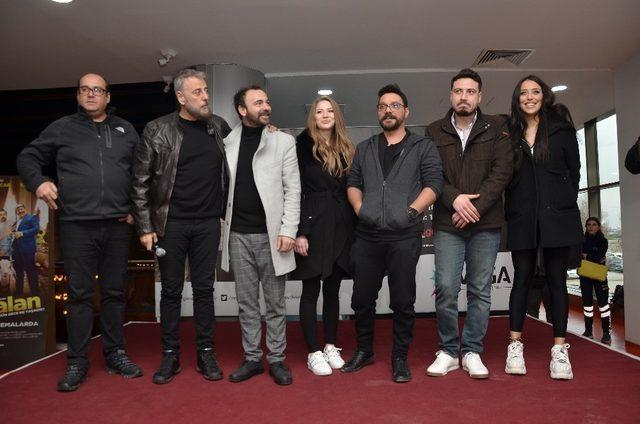 Kırk Yalan Film oyuncuları Vega Outlet’te