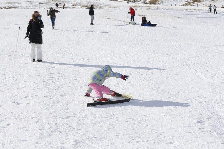 Başkan Büyükkılıç, Erciyes’e çıkarak yerli ve yabancı ziyaretçilerle görüştü G5