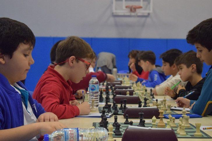 200 öğrenci birinci olabilmek için ter döktü G1