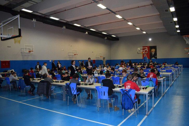 200 öğrenci birinci olabilmek için ter döktü G2