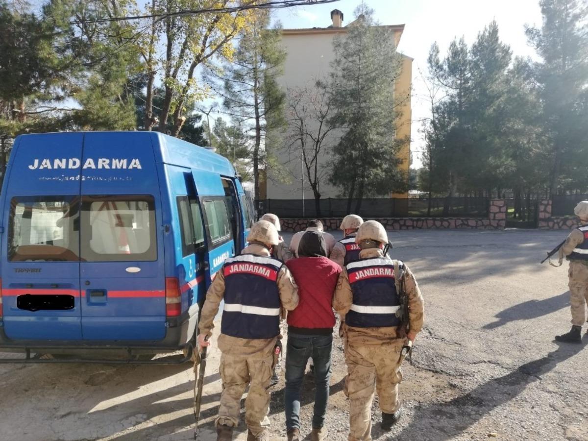 Siirt&rsquo;te sosyal medya &uuml;zerinden ter&ouml;r propagandası yapan 2 kişi g&ouml;zaltına alındı